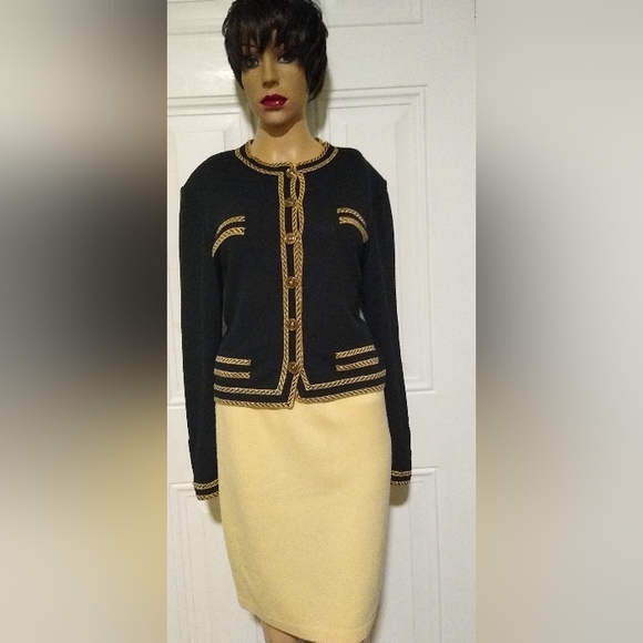 ST JOHN COLLECTIONS SZ 6 SANTANA KNIT BLACK & METALLIC TAN LOGO BUTTONS JACKET - Picture 13 of 13